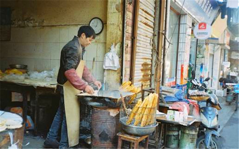 50岁以下做什么工作好些,50多岁的人做什么工作比较合适