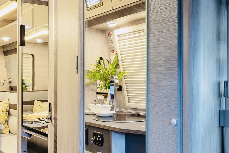 亚特NAJA进口依维柯底盘B型房车亮相，不仅仅是换了底盘