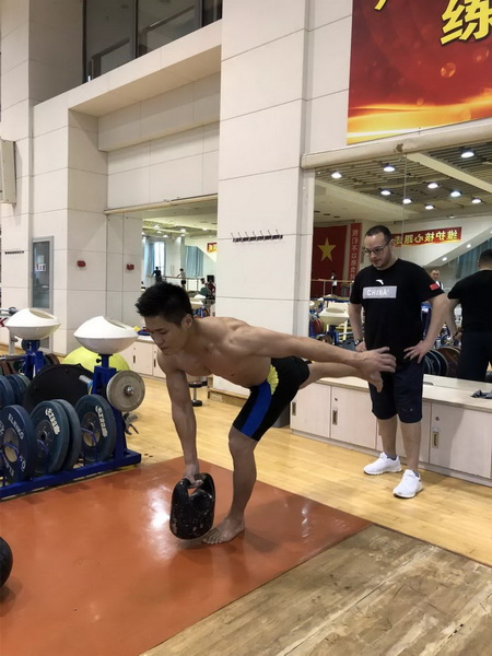 国家举重队核心训练,国家举重队核心力量训练