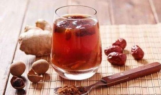 经期量少喝什么能顺畅,经期量多吃什么补气血又调理