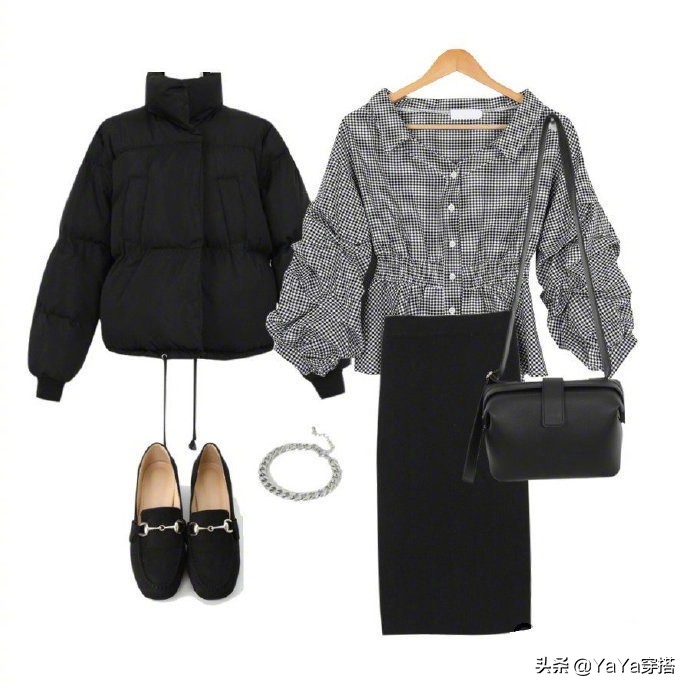 榛戣壊鏄剧槮妫夋湇澶栧,鏄剧槮榛戣壊妫夋湇