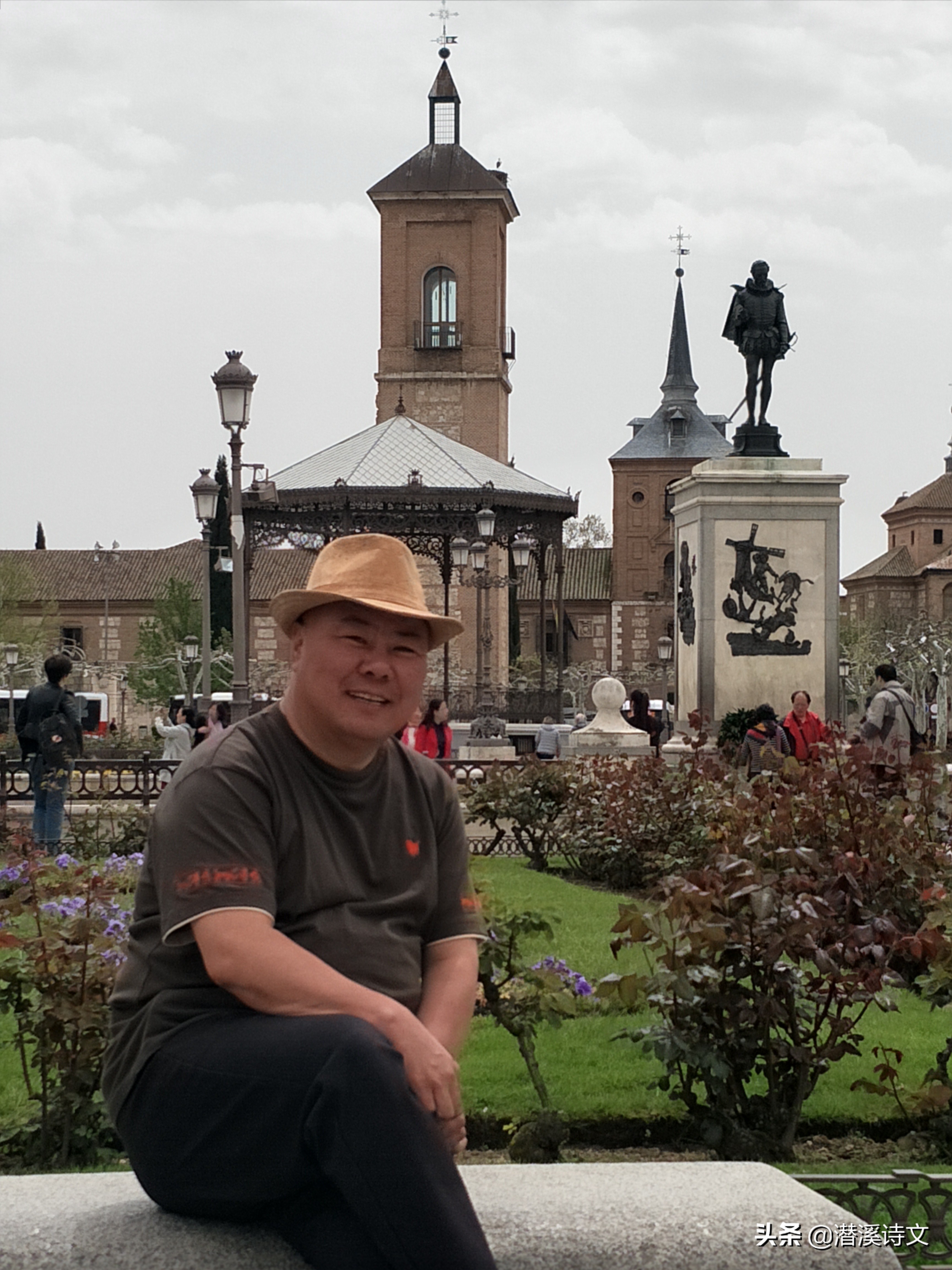 当代诗人陈泰灸:一生能为爱的人疯狂一次,转世以后都能听到赞颂