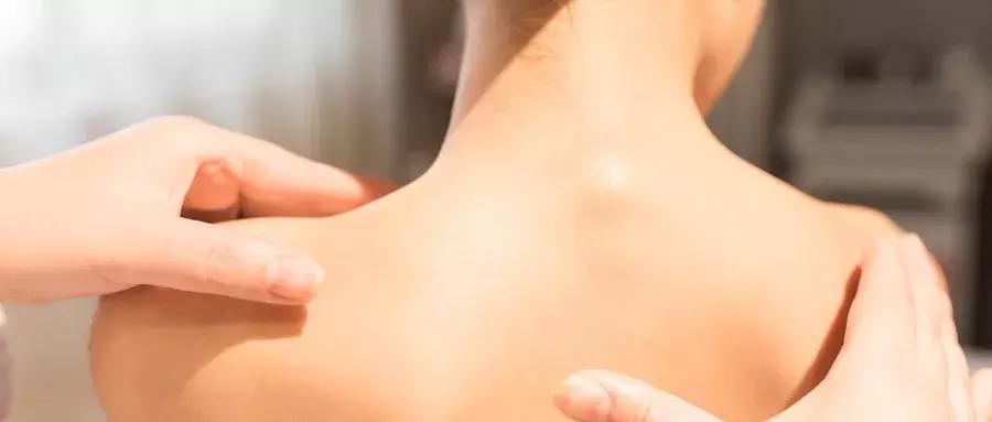 肚脐以下冷是湿热还是寒湿,肚脐下面越来越大是因为宫寒么