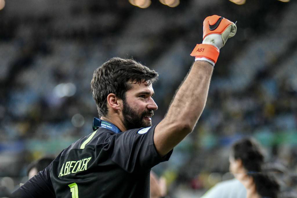 四连扑最强门将奥布拉克,实况门将阿利松和奥布拉克