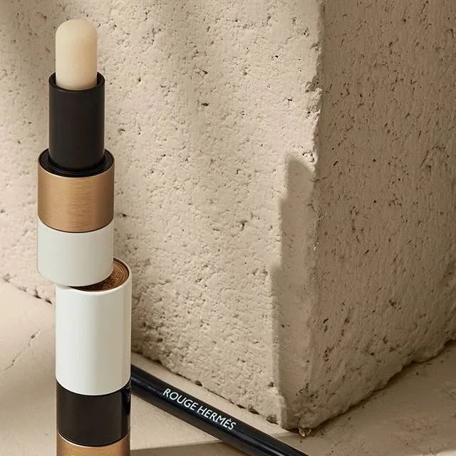 奢侈品下场battle卖口红，爱马仕、周仰杰，该买哪一支？