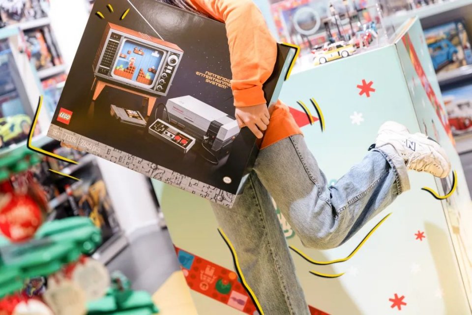 北京王府井乐高旗舰店视频,乐高王府井旗舰店定制小人