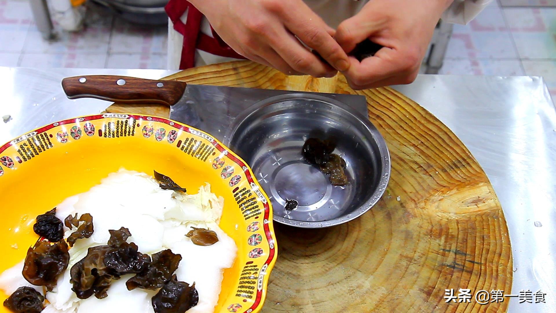 这才是水煮肉片正宗的做法,最好吃水煮肉片做法