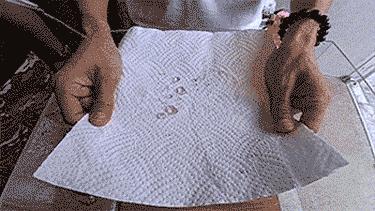 新买的aj穿不进,刚买的aj穿着磨脚