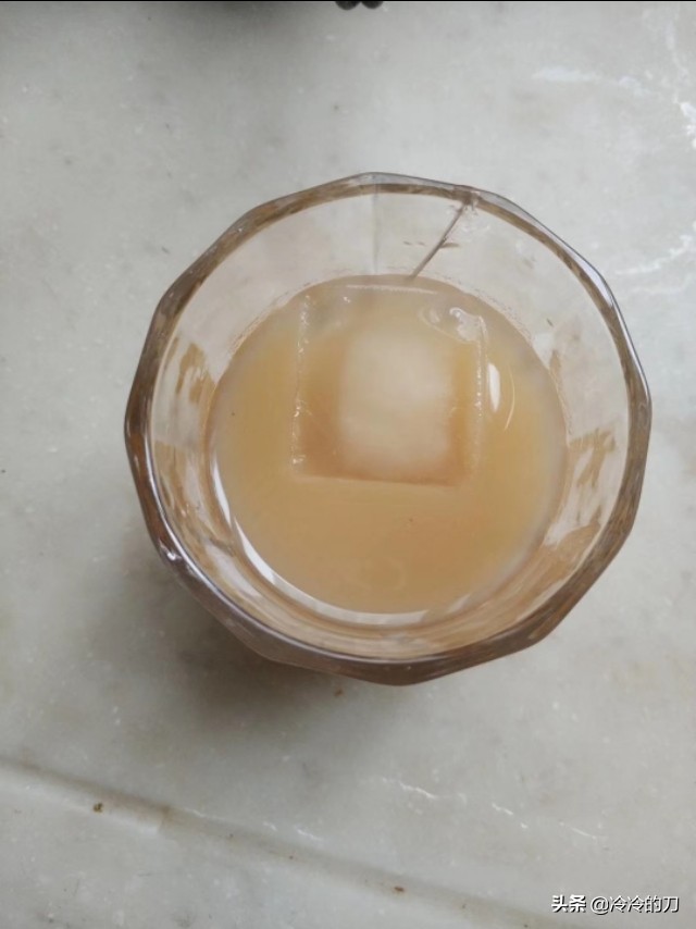 2种学费酒，千万别上当了，全是酒精加香精：梅乃宿和缇欧佩佩