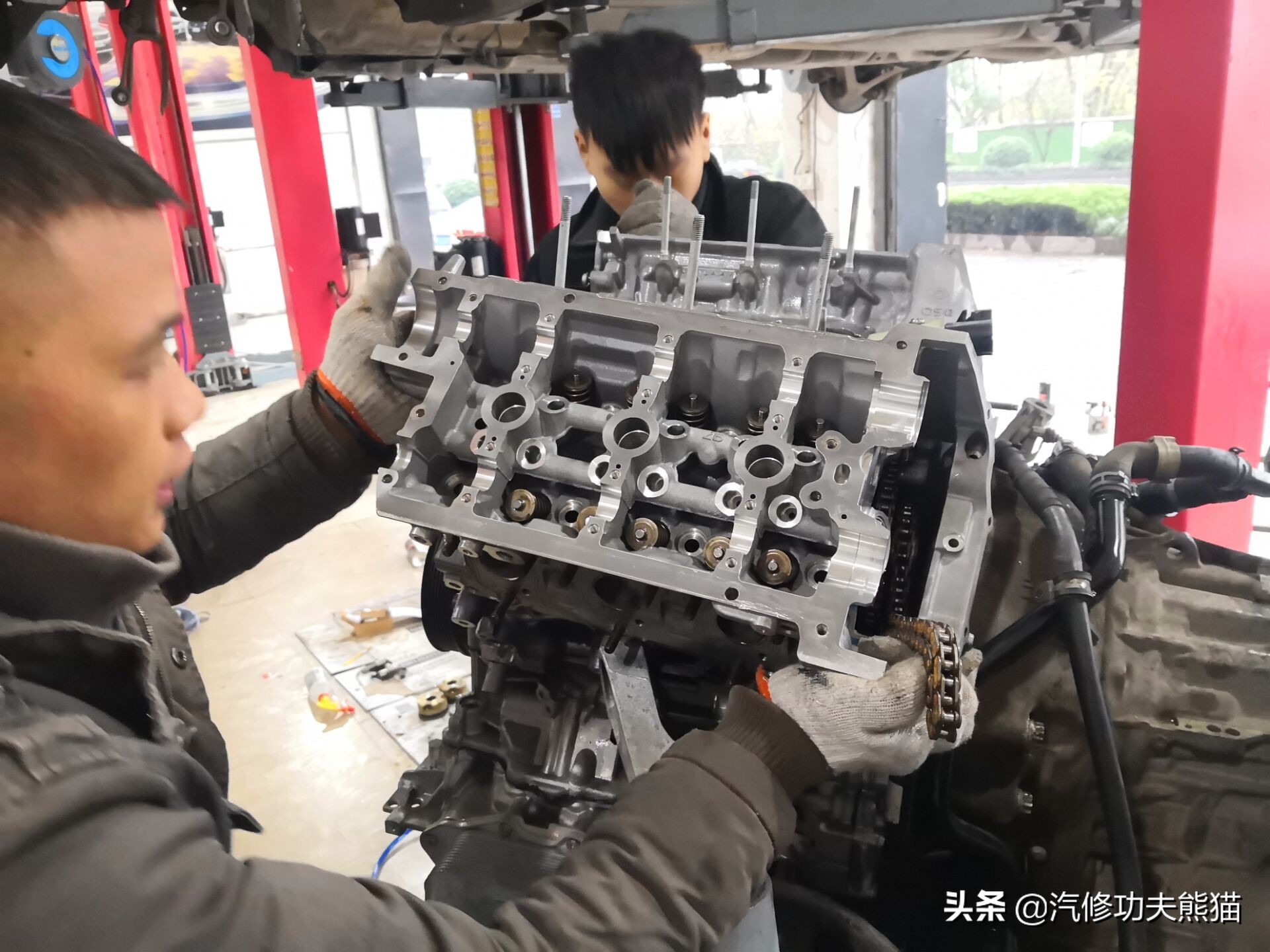 大众途锐急加速发动机故障灯点亮,大众新款途锐车子烧机油