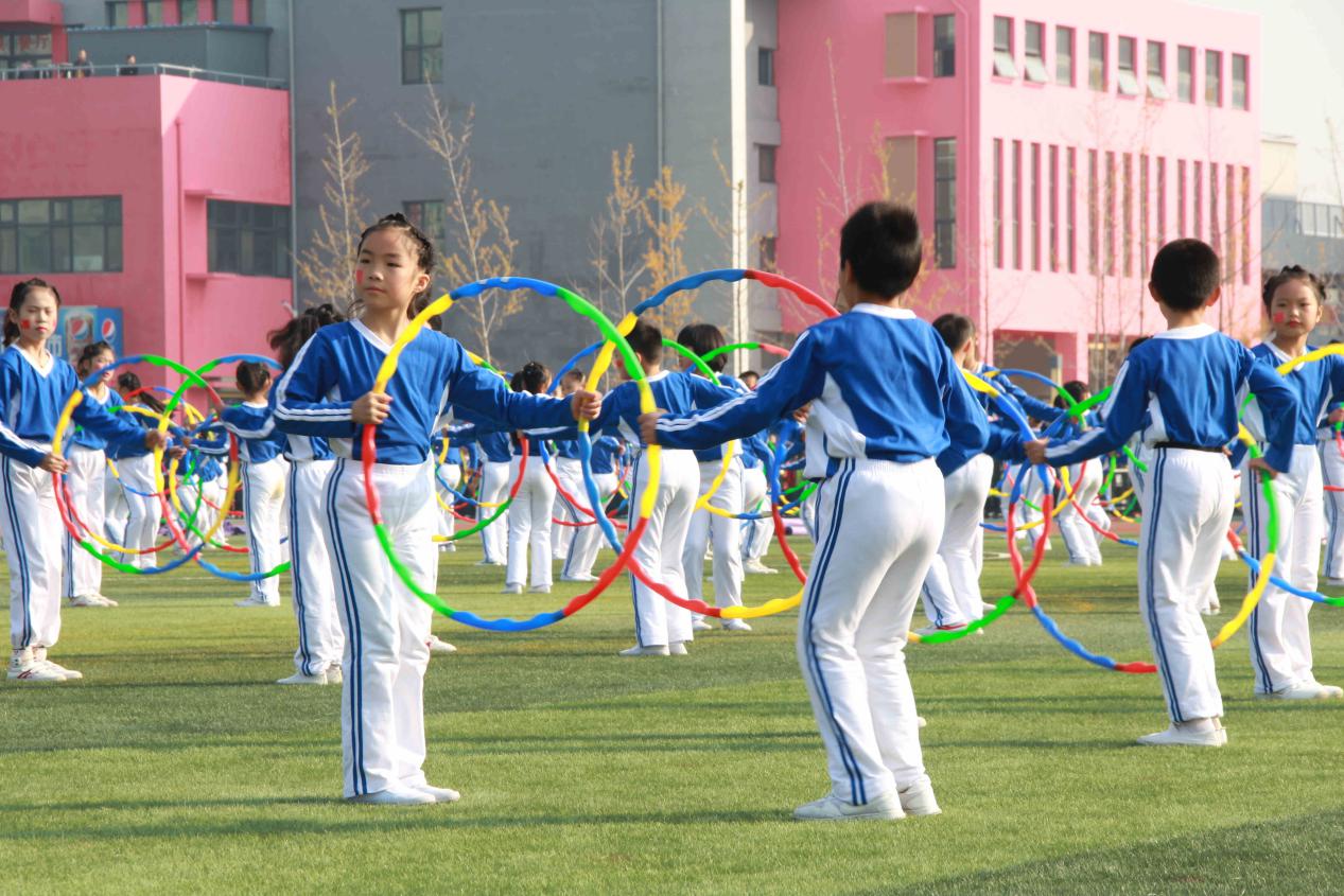 叠罗汉幼儿舞蹈,集体舞蹈叠罗汉