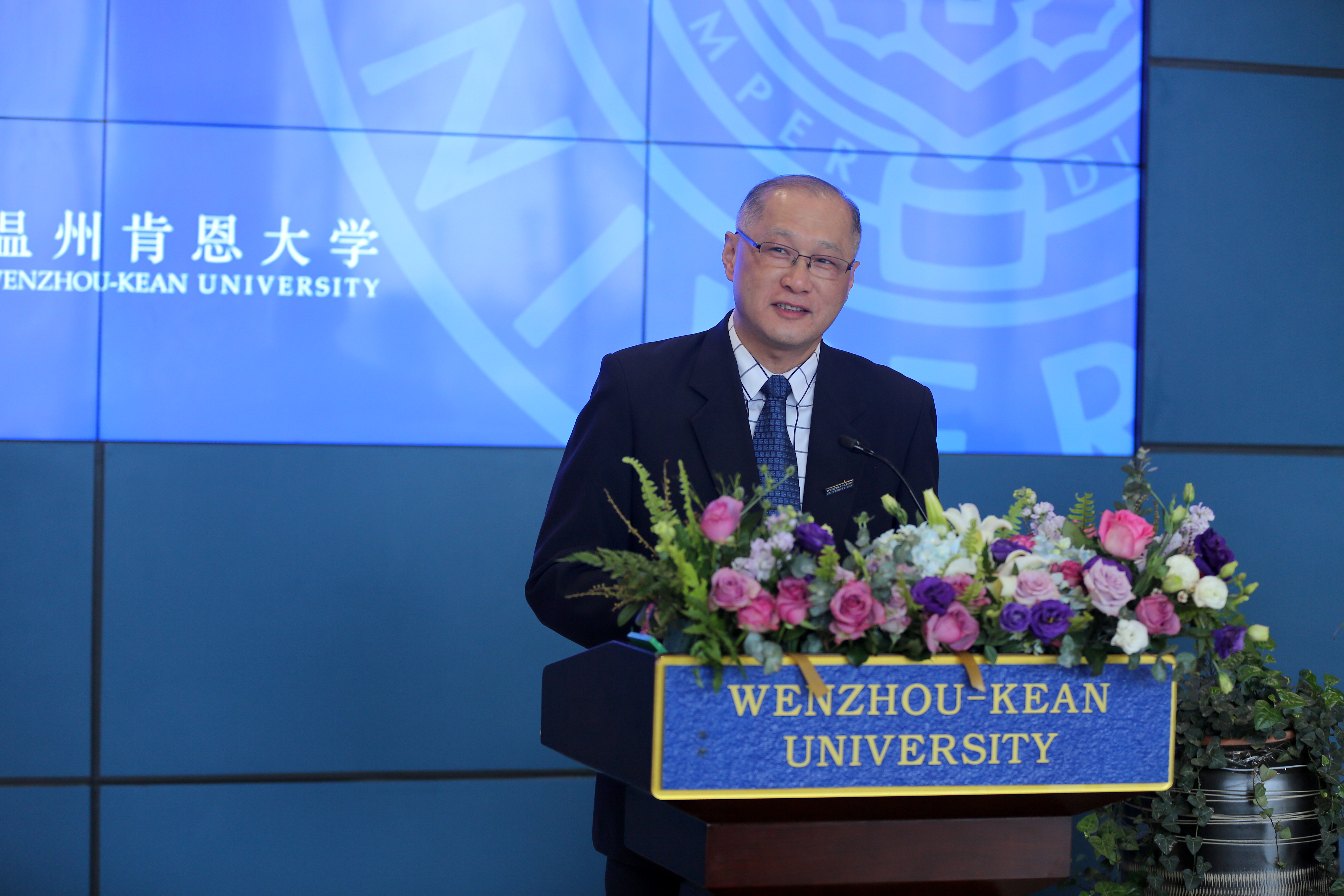 温肯校长王立首次亮相媒体畅聊温州情缘描绘未来奔跑路径