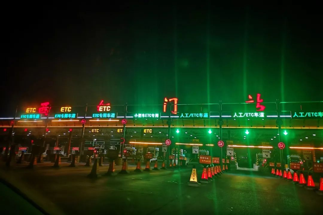 封城11日，武汉众生图