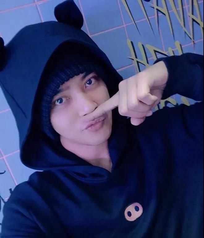 罗志祥放荡史:恋母情结、出轨、辣妹派对,一只满口黄腔的猪