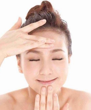 油性皮肤怎么改善不花钱,油性皮肤的正确护肤方法