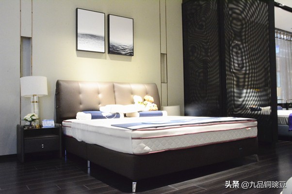 新床垫有味道是正常的吗,新床垫有异味是为什么