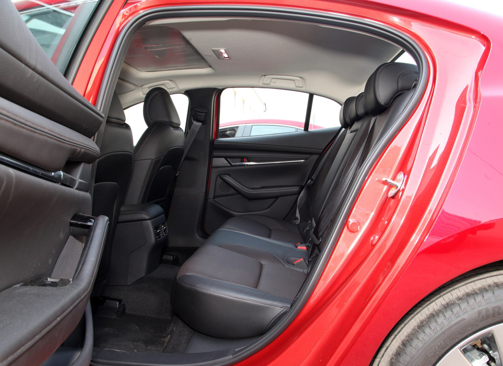 最近上市的三款车,近期销量火爆的车型