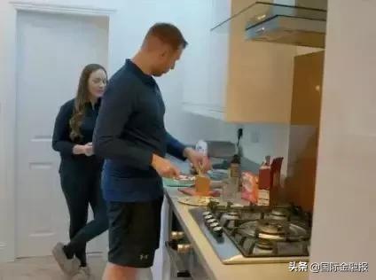 有人花了30多万买了一个三层别墅,有人花了2亿买了一套房子