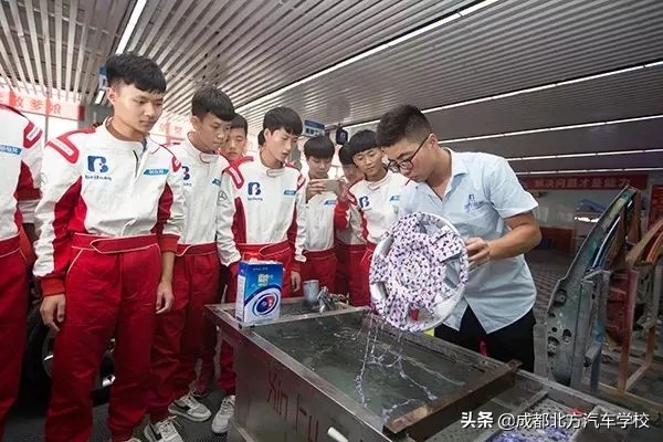 成都北方汽修学校好不好,郑州北方汽修学校靠谱吗