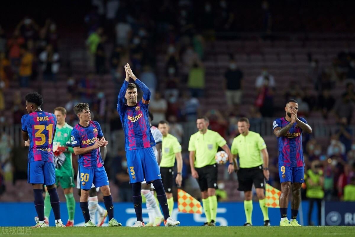 欧冠首轮综述！有大胜，有戴帽，有乌龙，有红牌，更有逆转奇迹