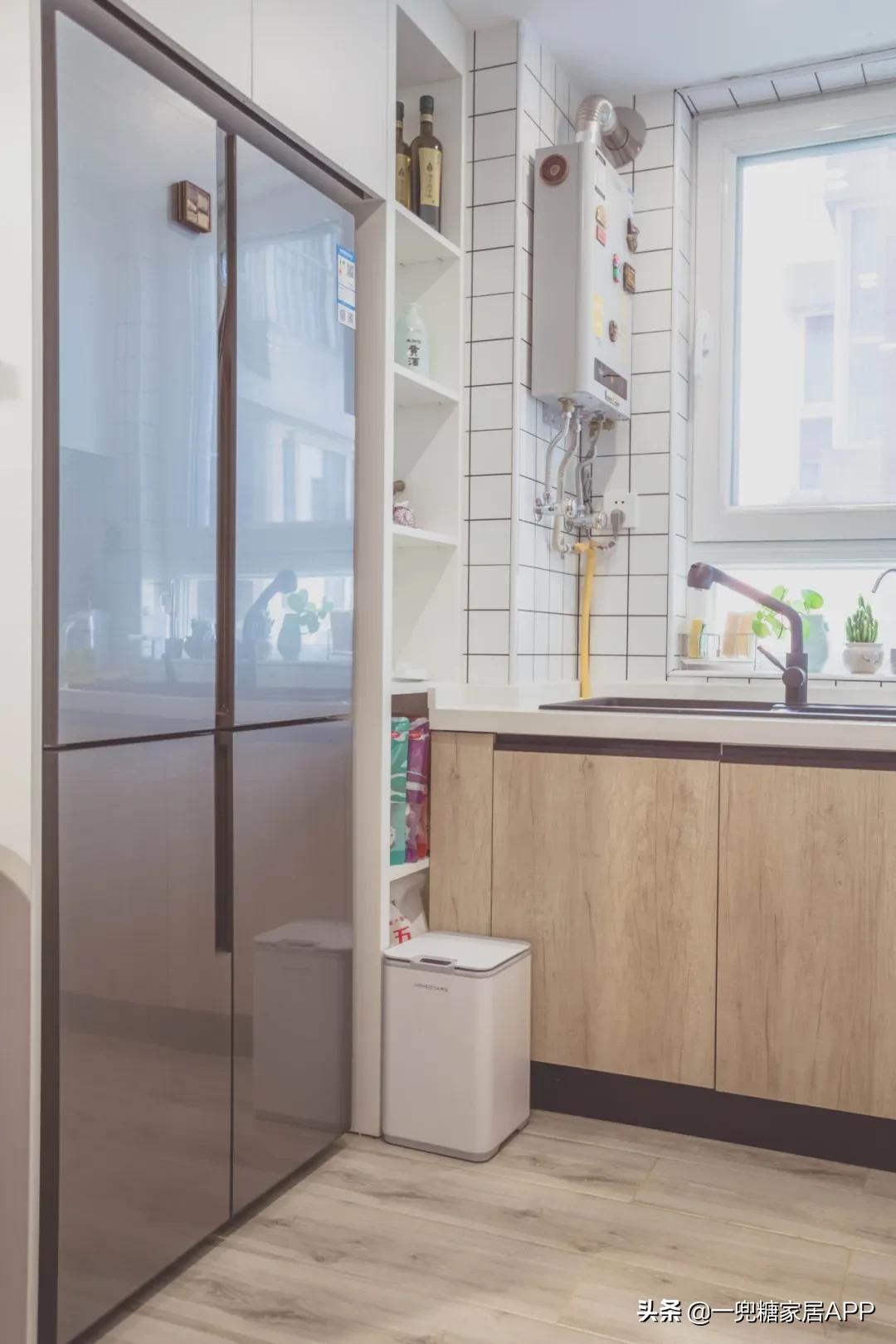 48平米小餐厅,双人小包厢餐厅可看电影