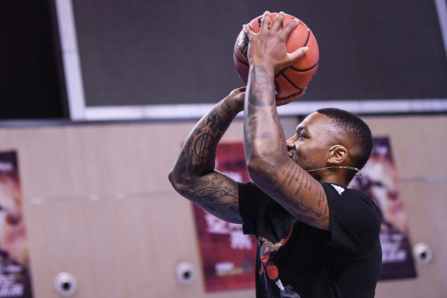 利拉德杨毅,利拉德湖人尼克杨