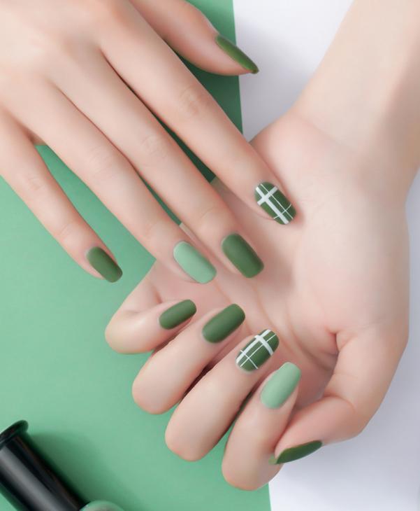 圣诞节能用指甲油吗,圣诞节指甲油5瓶