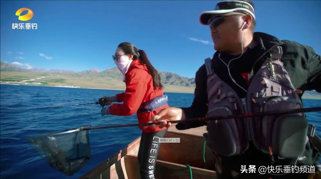 女子和大鱼搏斗,女子与大鱼的搏斗