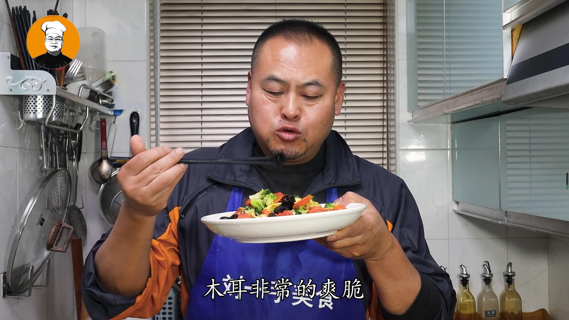 炒西兰花要焯水还是直接炒,炒西兰花切记别焯水和直接炒了