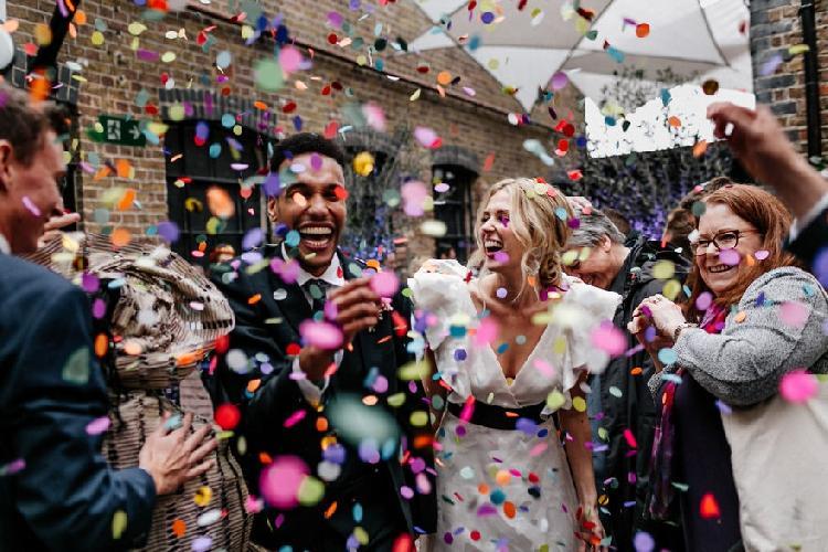 推荐10个拍婚纱照上镜的小技巧,拍婚纱照能拍好看的秘诀