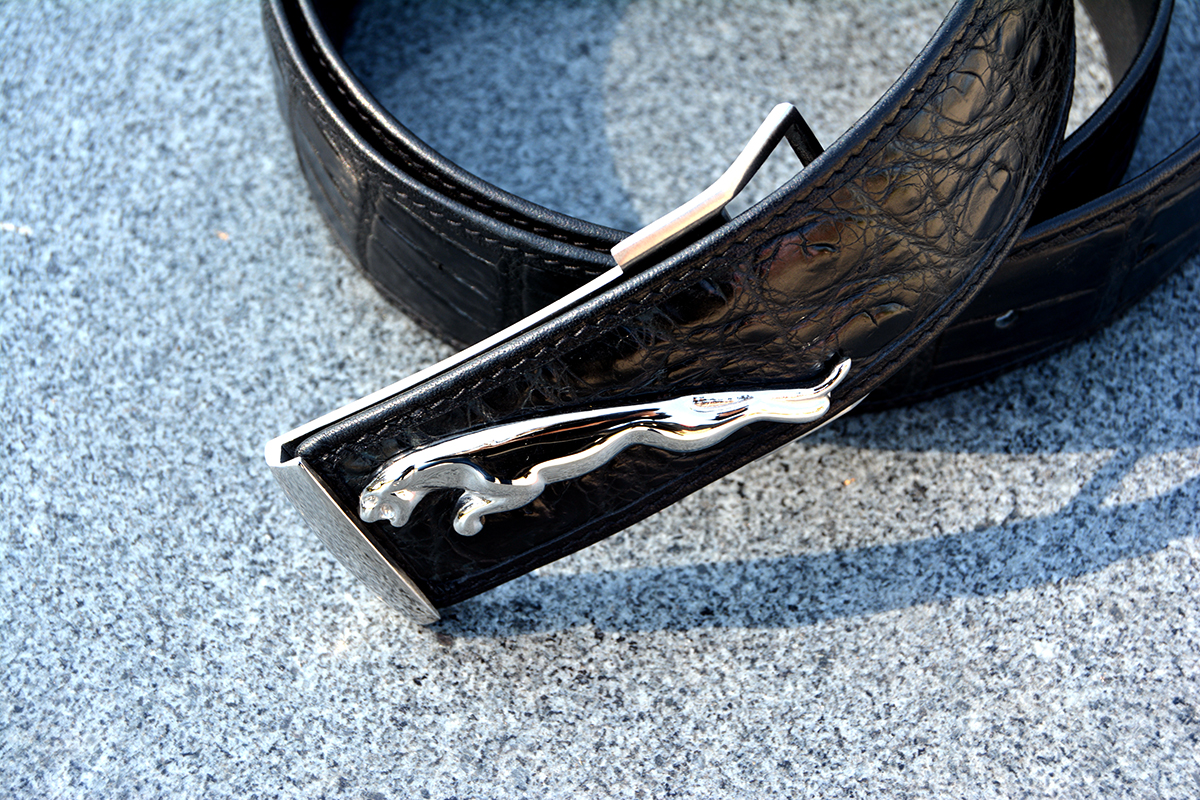 lv男士皮带哑光和亮头,时尚穿搭鳄鱼皮带