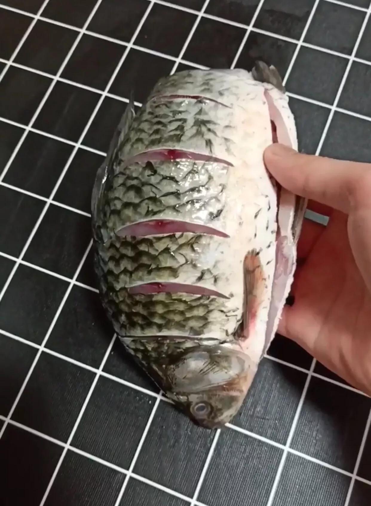 美食剁椒鱼的做法大全,做剁椒鱼剁椒酱直接用行不