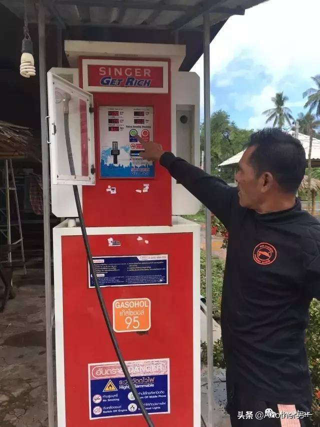 泰国普吉岛甲米具体的位置,泰国导游