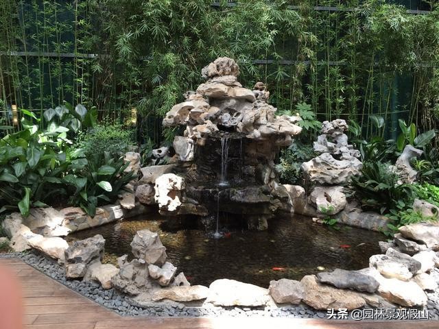 盆景假山用什么草点缀,室内景观假山鱼池绿化