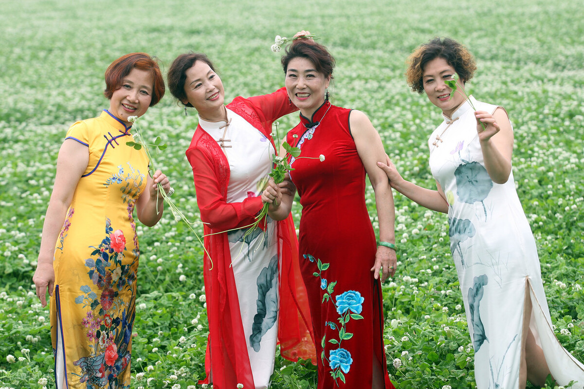 中年油腻大妈什么意思,油腻大妈的四种表现