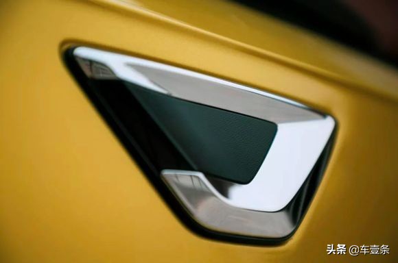 日产劲客和奇骏大小对比,日产劲客与日产蓝鸟空间对比