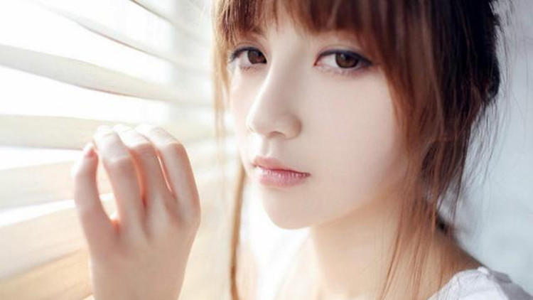 妆前隔离乳跟防晒霜有什么区别,妆前乳隔离防晒霜怎么用才正确呢