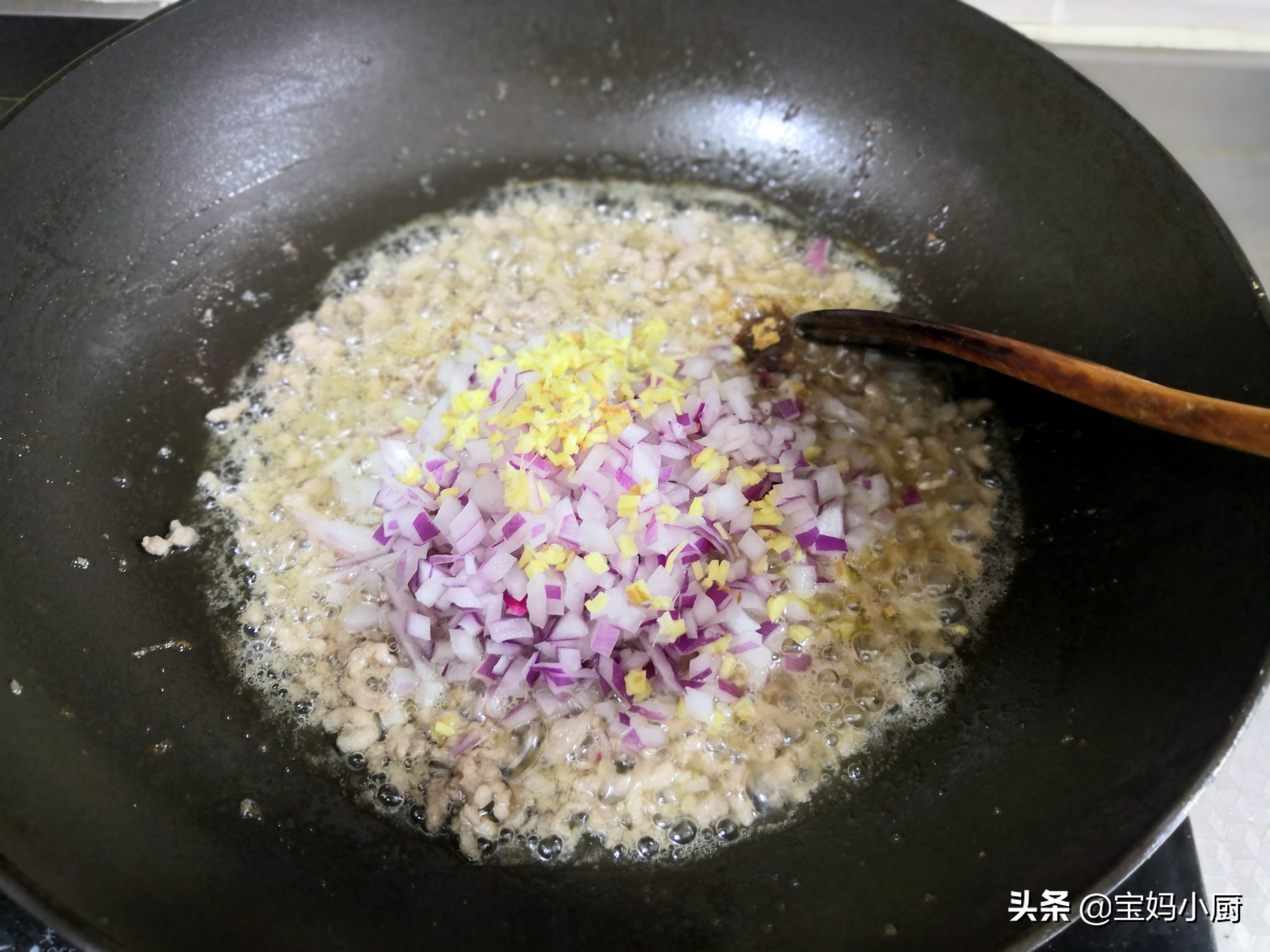 包子馅咋调好吃？老妈用了几十年的调馅法，放啥菜都香，一次成功