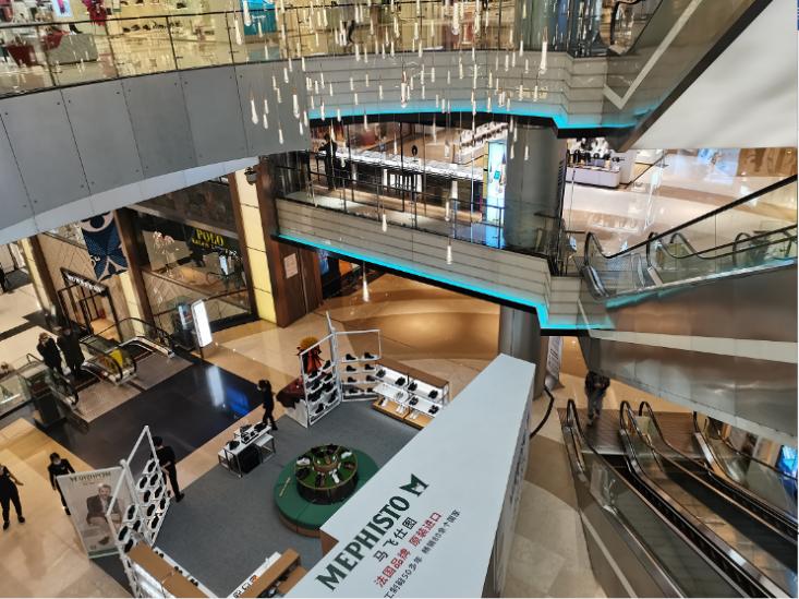 「和小赵，看太原」来长风街，一起走进奢侈品大楼