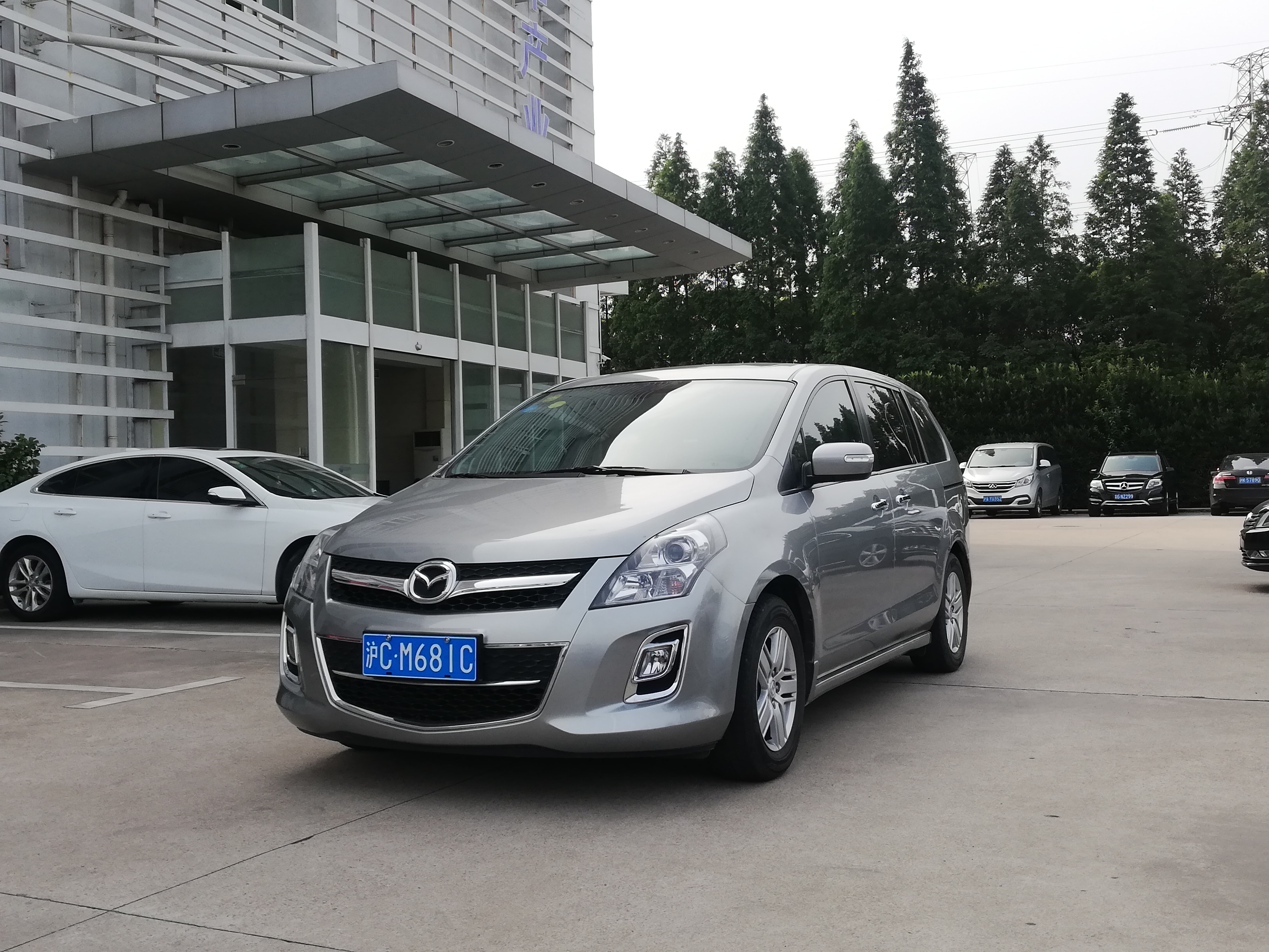 马自达8mpv二手,老款mpv马自达8