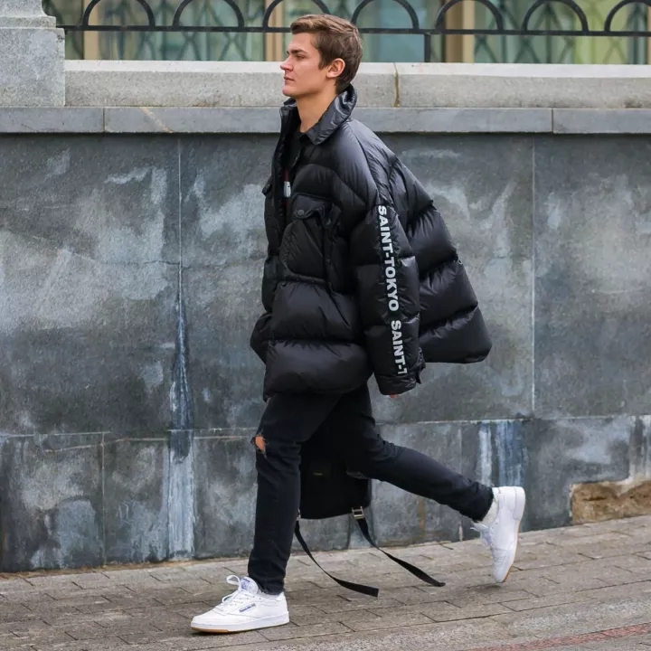 胖男人穿什么颜色的羽绒服,40岁男人穿什么颜色羽绒服好看