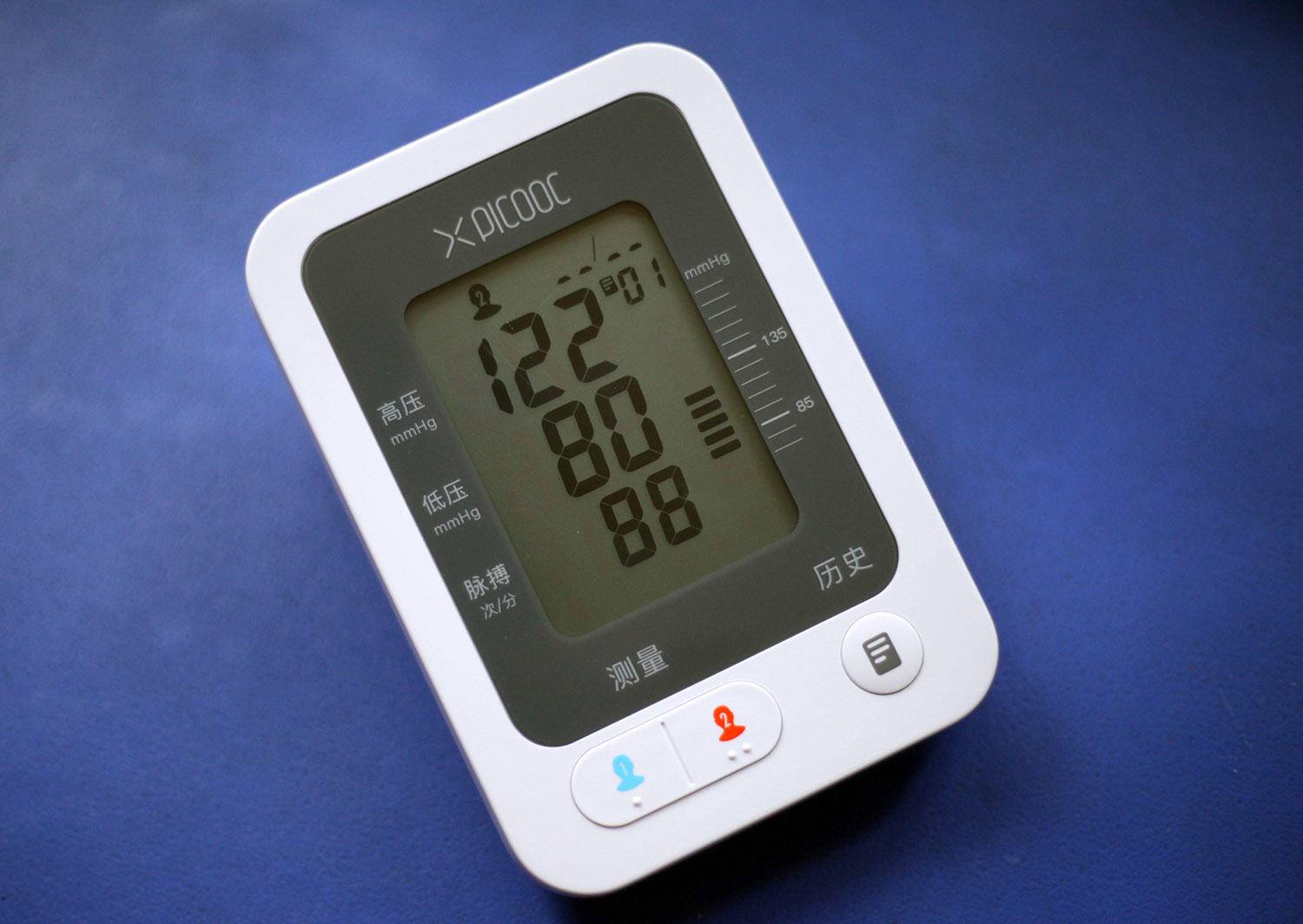 欧姆龙血压计哪款好求推荐,送父母测试健康的仪器