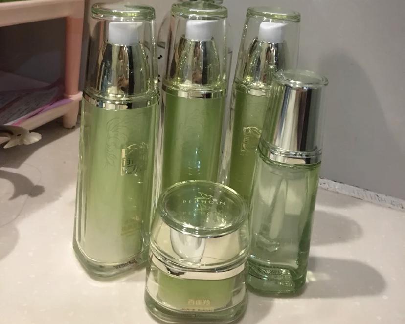 适合中年妈妈的保湿补水水乳,适合50岁以上抗皱保湿水乳品牌