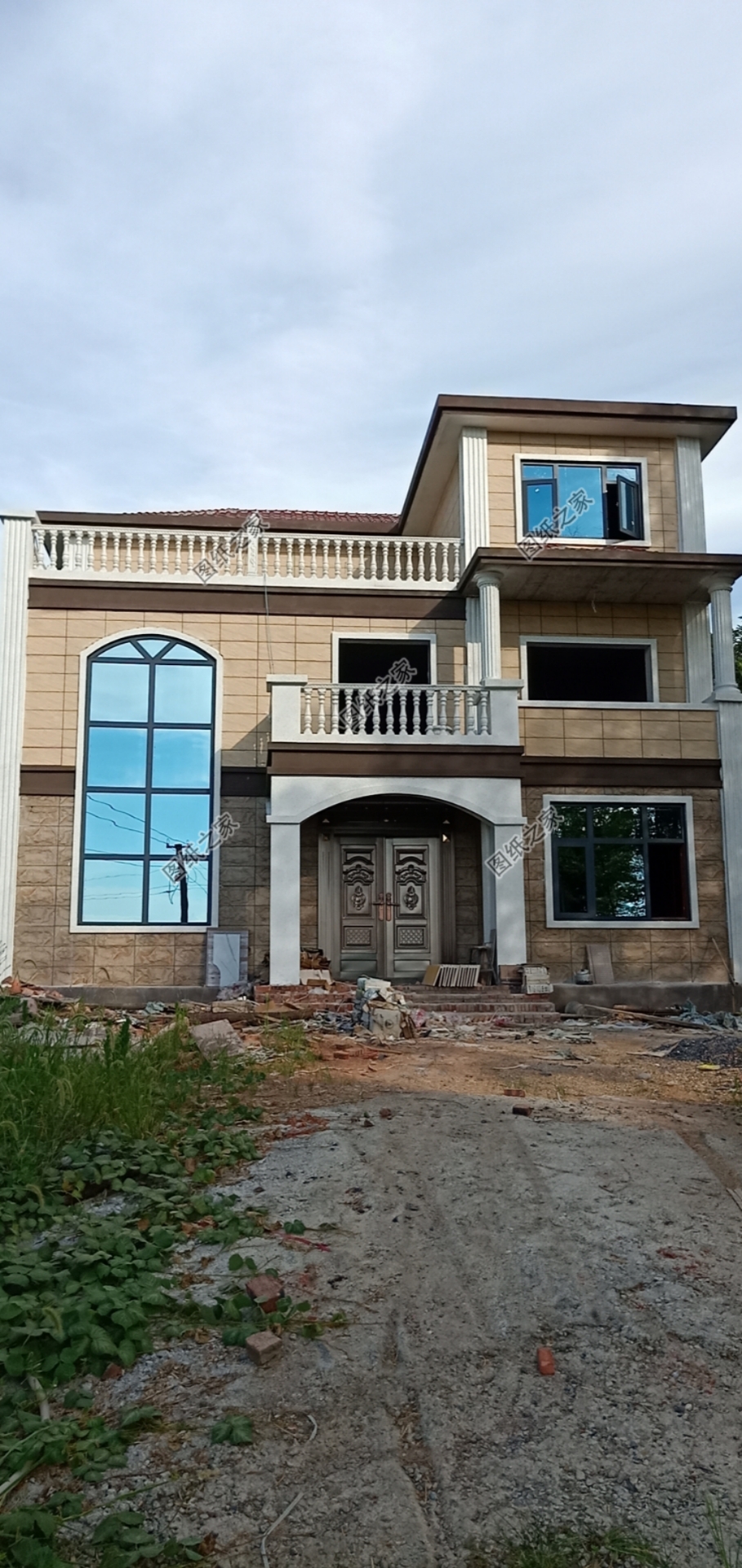 旋转楼梯怎么设计才好看,旋转楼梯的设计知识点有哪些