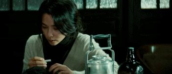 12年来无人超越，这姐妹花，撕得越狠爱越深