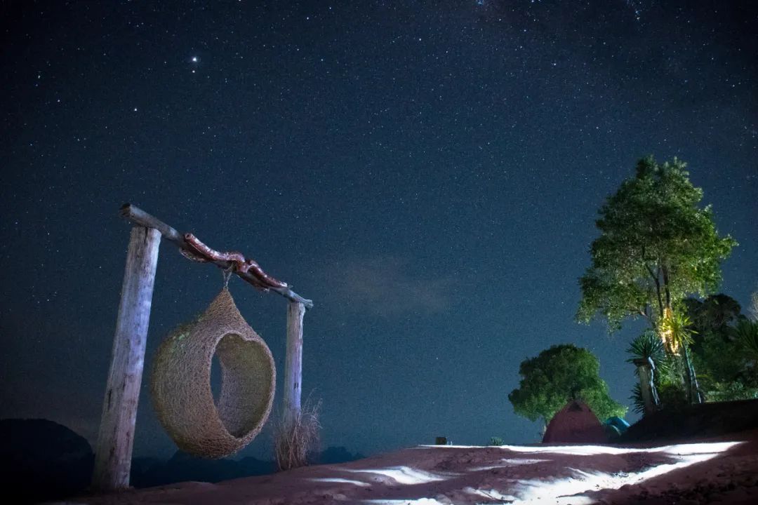 唯美景不可辜负诗词,荡秋千很美的风景