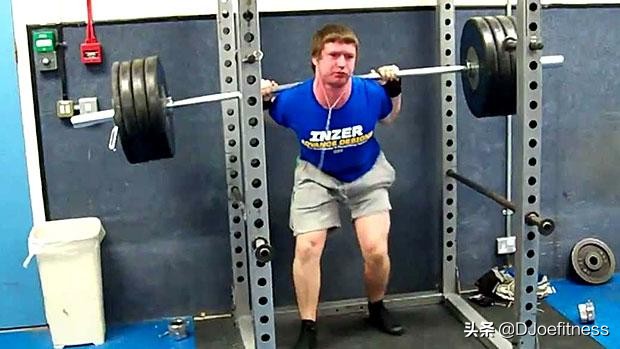 深蹲导致腰痛要停止训练吗,练习深蹲对腰酸背痛有疗效吗