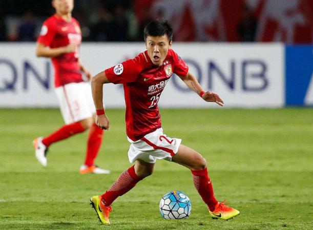 恒大飞翼加盟，富力欲重拾352阵型大打美丽足球，两翼齐飞或重现