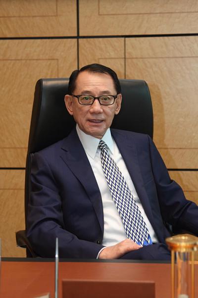 杨受成英皇发家史,杨受成和赌王