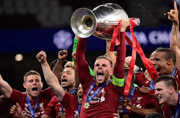 面对密集防守和高位逼抢,高位逼抢应对防守反击案例